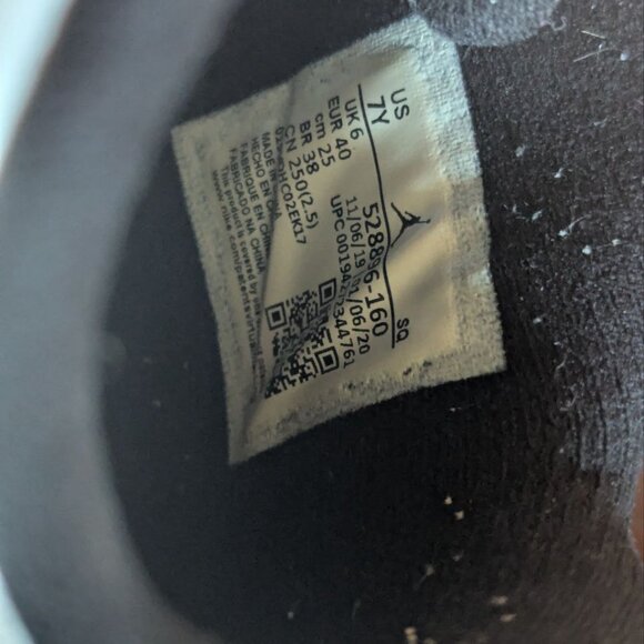 Nike Air Jordan Size US 7Y, UK 6, EU 39 Retro Low Concord-Bred AV2187-160, Laces - Picture 2 of 11